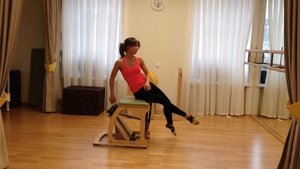 Упражнения на стуле для пилатес Exo Chair