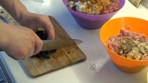 Колбаски и купаты с чесноком и зеленью. КАК ПРИГОТОВИТЬ ДОМА