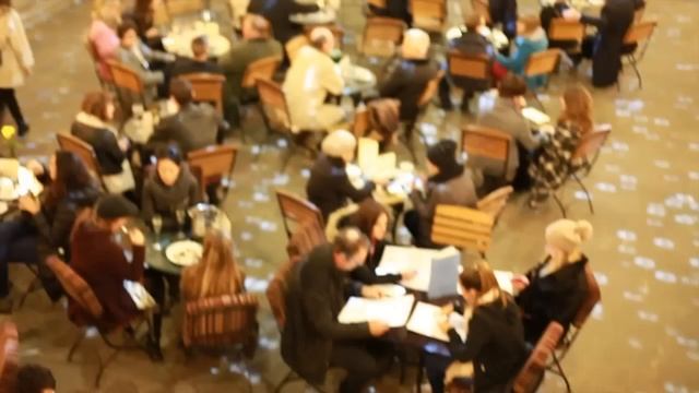 Как отмечают РОЖДЕСТВО в Лондоне смотреть онлайн