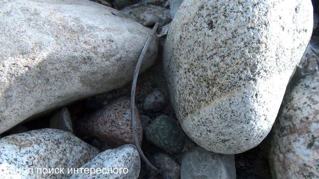 Всякие разные вкрапления на камнях