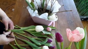 ⚫Композиция с тюльпанами в коробке / тюльпаны в коробке / флористика для начинающих