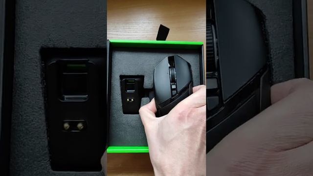 Распаковка игровой мыши Razer Basilisk Ultimate Wireless With Charging Dock