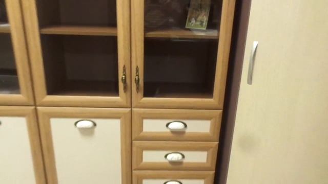 Шкаф со стеклом в рабочий кабинет на заказ в Дзержинске смотреть онлайн