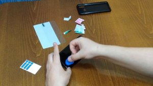 самостоятельно клеим стекло на samsung a30