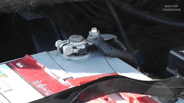 Окисление клемм аккумулятора. Что сделать, чем смазать, чтобы не ...