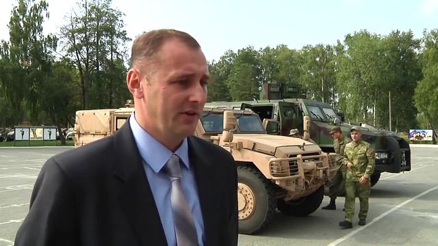 Презентация бронированной машины МАСК \ In Kiev, presented a new armored vehicle MASK смотреть онлайн