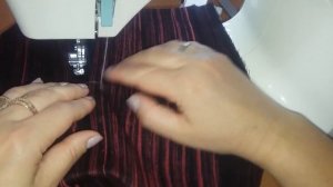 Вшиваем молнию в юбку. Способ _со смещением_ Урок №8..mp4