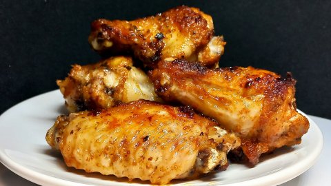 Куриные крылышки, жареные на сковороде