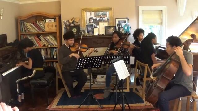 Beethoven Piano Concerto no 3 1st Movement - Isata Kanneh-Mason (Recording of Facebook Live) смотреть онлайн