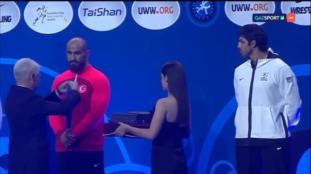 #вольнаяборьба Айтмухан Ризабек в вк 92 кг. - Чемпион Мира???? . Белград, 18 сентябрь 2023г. 