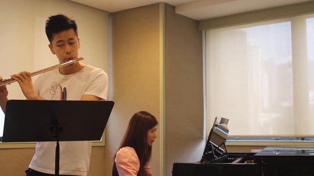 ABRSM Exam Series: Sonata for Flute in F Major I. Vivace by Telemann (Grade 5 List A:2 2018-2021) смотреть онлайн