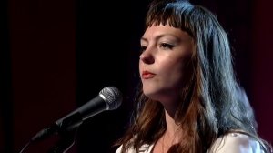Angel Olsen * Hi Five * performance David Letterman