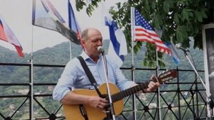 Валерий Чечет исполняет песню, Ю. Кукина- "Вот вы поверили в меня..."