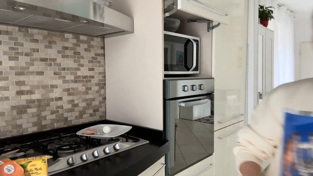 Генеральная уборка у МУЖА в шкафу / Готовлю ПАСТУ В ДУХОВКЕ с тыквой и домашними колбасками смотреть онлайн