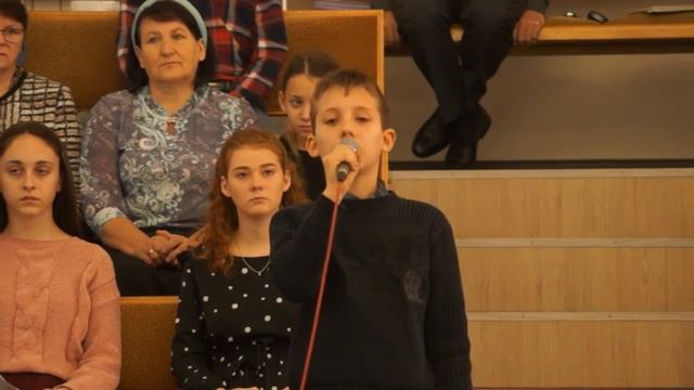 Стих "В школе научат, где юг, а где север" Арзамасов Родион. смотреть онлайн