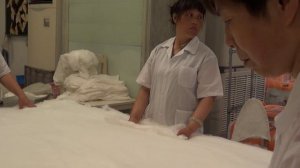 Изготовление одеяла из кокона шелкопряда