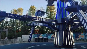 Аттракционы на ВДНХ: "Лунный экспресс" и "Астродром"