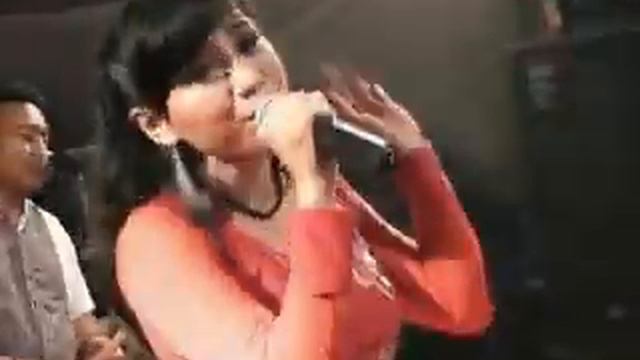 IKHLAS EVIS by evis renata (camelia) смотреть онлайн