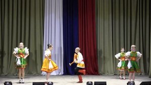 Народный танец "Эх ты моя балалайка"