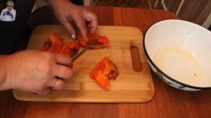 Маринованный печеный болгарский перец.