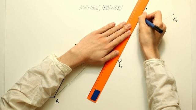 4K Что такое центральная симметрия, Central Symmetry
