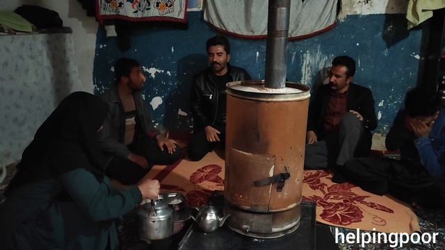 Engineer Iman and Ihsan's help to the deaf and dumb person and buying him a hearing aid смотреть онлайн