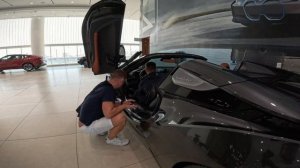 Разобрали BMW i8, самый не обычный и не понятливый суперкар