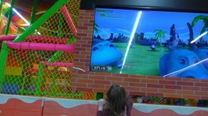 ДЕТСКИЙ РАЗВЛЕКАТЕЛЬНЫЙ ЦЕНТР ИГРОВОЙ ЦЕНТР ДЛЯ ДЕТЕЙ ДЕТИ ИГРАЮТ ИГРЫ ДЕТИ ИГРАЮТ
