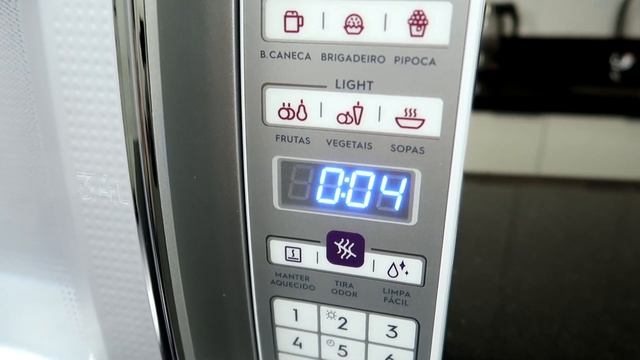 LIGANDO PELA PRIMEIRA VEZ MICROONDAS ELECTROLUX 34 LITROS MEO44: MICRO-ONDAS COM FUNÇÃO TIRA ODOR смотреть онлайн