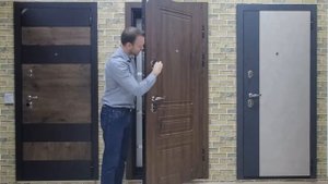 Входная дверь Рим цвет Дуб темный / Сандал светлый