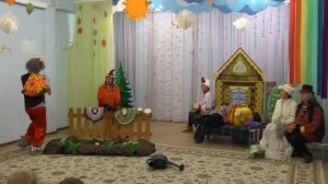 гости ходят в огород