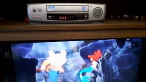 Видеомагнитофон LG L216.