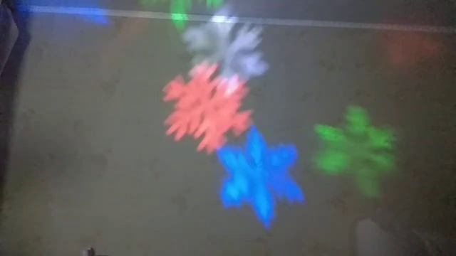 Новогодний проектор Снежинки DIY смотреть онлайн
