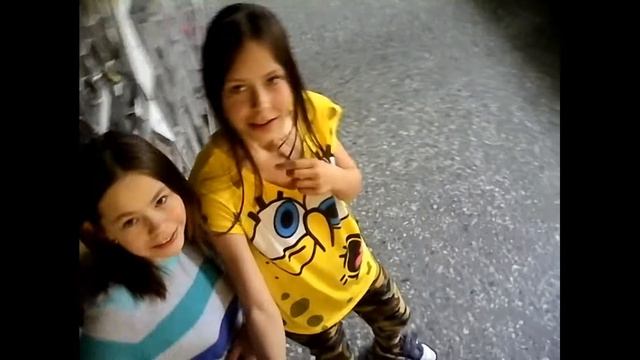 Vlog//Девочка снимает видео она бешеная? смотреть онлайн