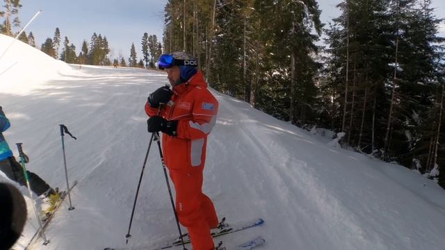 Обучение лыжам с начального уровня (плуг) на средний (лыжи в параллели) #gopro #maxlens #bukovel