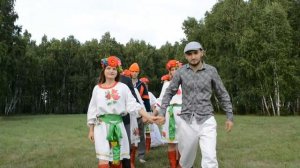 Креативное поздравление от друзей на свадьбе!!!