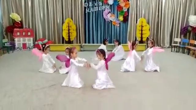 Детский сад №142 "Карамель" г.Грозный - День матери «Ангелы », подготовительная группа «Радуга» смотреть онлайн