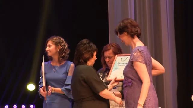 Учитель года - 2020 (12+) смотреть онлайн