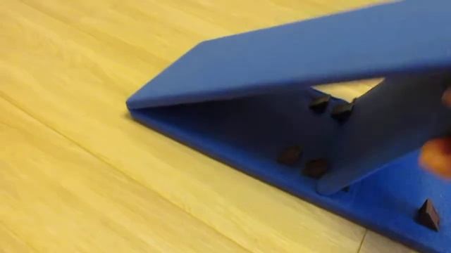 ПОДСТАВКА ДЛЯ ЧТЕНИЯ И ПРИГОТОВЛЕНИЯ ШКОЛЬНЫХ УРОКОВ В ПОЛОЖЕНИИ ЛЁЖА. смотреть онлайн