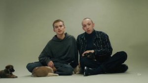 Звезды сериала «Слово пацана. Кровь на асфальте» объяснили пацанский сленг