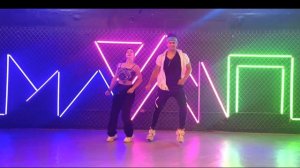 Jhoome Jo Pathan Dance | Bollywood Zumba | Shahrukh Khan,Deepika | Dance Fitness | Arijit Singh