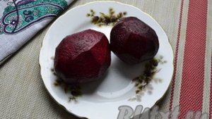 Свекла, запечённая с чесноком в духовке