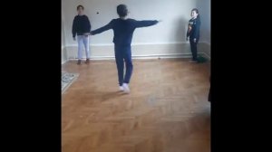 я хожу в школу делаю уроки  не пойду пить колу это вредно для здоровья