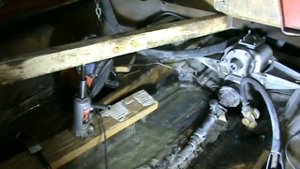 Ремонт и восстановление полиэфирной смолой разрушенных элементов корпуса катера . Катер Борей