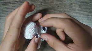 Ушан ( зайчик) из бисера. Амигуруми. Мастер клас. Верхние лапки 2 Части в 1 видео