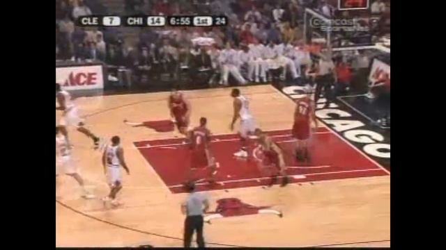 Luol Deng crossover LeBron James смотреть онлайн