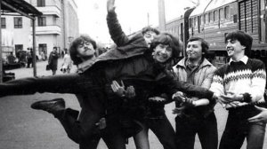 Сюткин Валерий, Группа Телефон   Всю неделю буль.