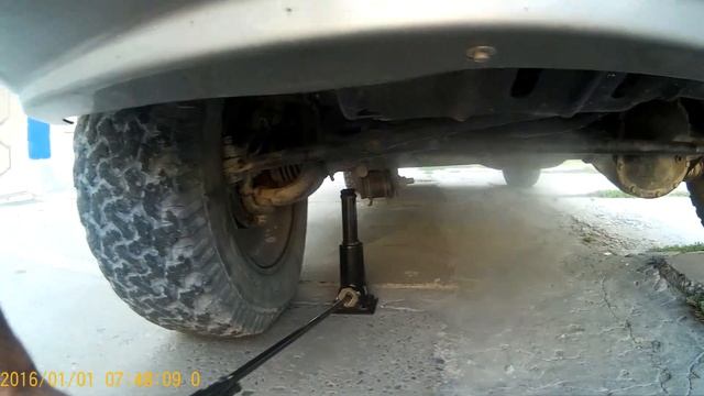 Замена колеса на Jeep Grand Cherokee.