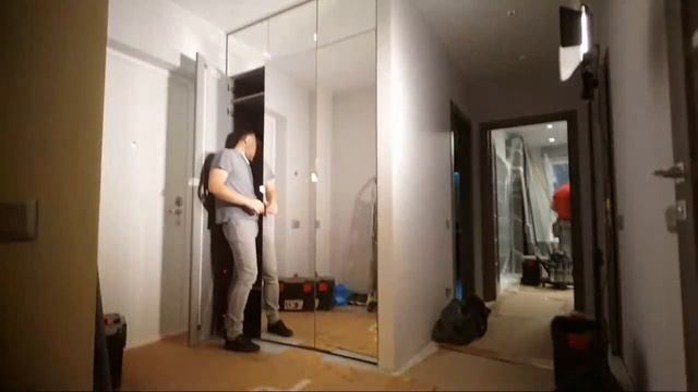 Делаем распашной шкаф