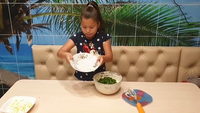 Как приготовить Оладьи с зелёным луком и яйцом от Дашульки. Простые рецепты. смотреть онлайн